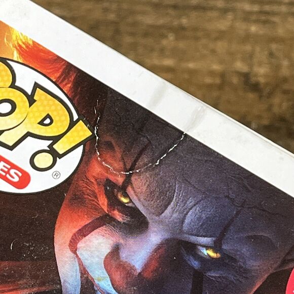 It Chapter 2 Pennywise Licking Tongue Funhouse Scene Funko Pop! Figure #781 - Picture 7 of 7